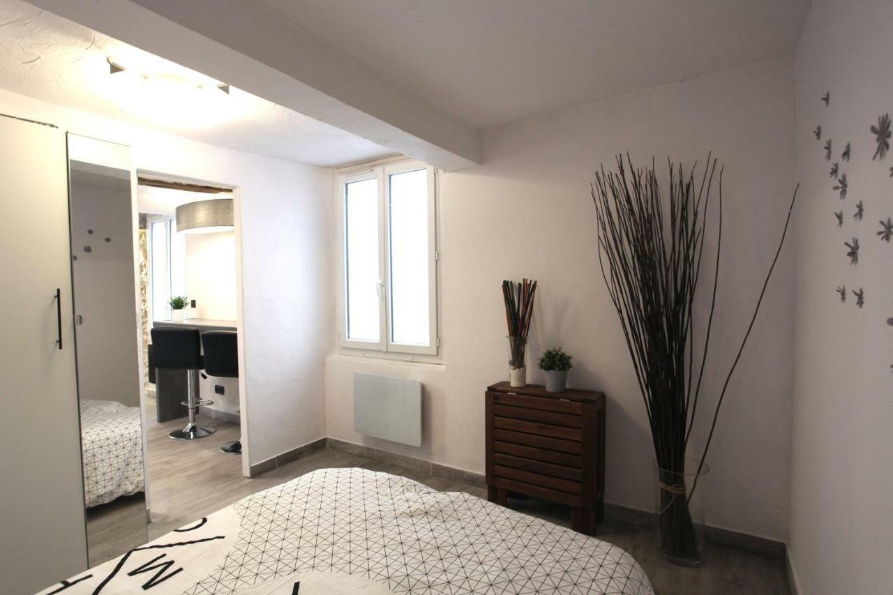 Gregbnb - T2 Ancien Et Moderne - Parking Inclus - 15Min Gare Toulon Exterior photo